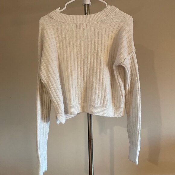 Women's Kohl's SO Cropped Button Up Sweater Size XS Pre-owned - Picture 2 of 2